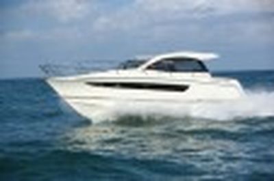 vente et location de bateaux de la marque Jeanneau - La route du sud à hyeres